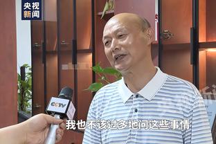 TVB场外采访，背景多人狂喊退钱